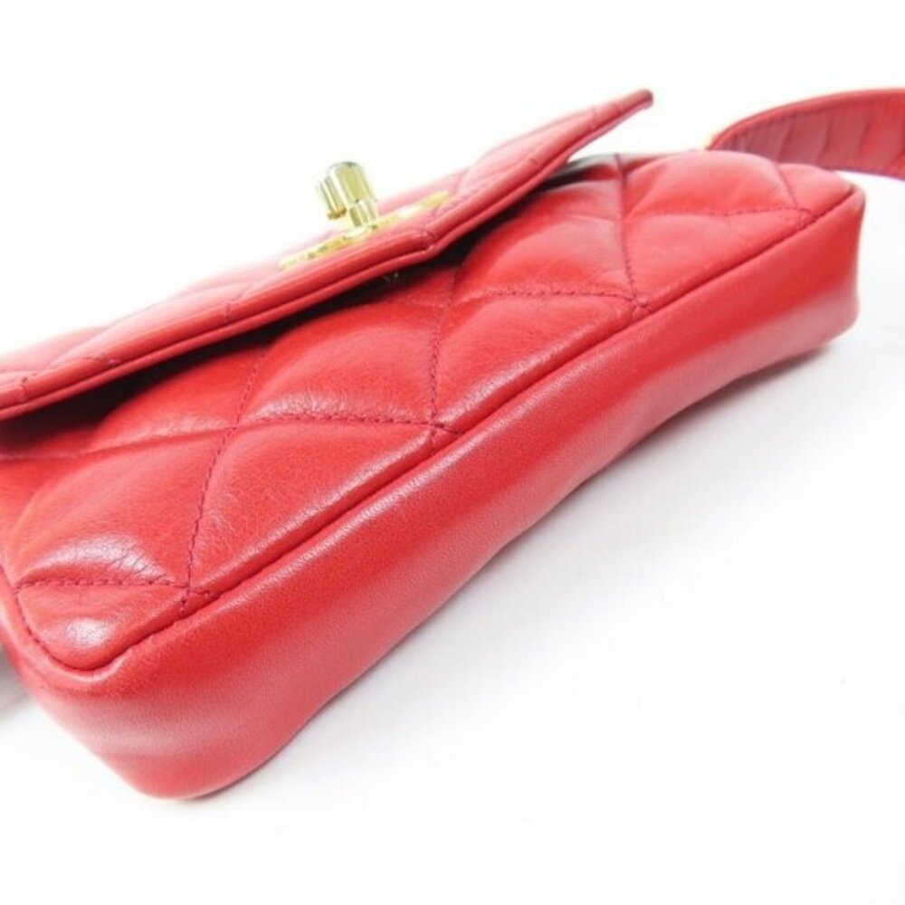 Authentic CHANEL CC Vintage Matelasse Lambskin Waist Pouch Bum Bag Leather Red - Picture 7 of 16